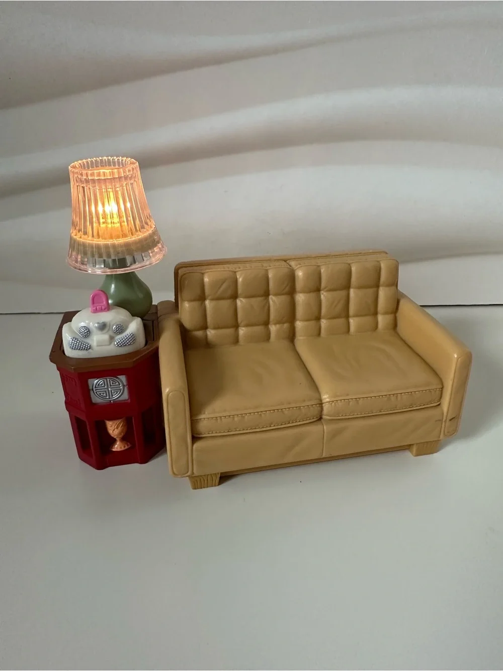 Fisher-Price Loving Family Doll House Sofa Couch Lamp Lights Sound Music 2009